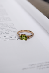 ALL ABOUT / PERIDOT