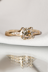 SPECIAL EDITION 21 / CHAMPAGNE DIAMOND 1,04CT