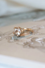 morganit-ring-rustikke-guldringe-med-store-sten-statement-statement-ringe-naturligt-organisk-antikt-look-smykker-af-sit-eget-guld-guldsmede-i-danmark-med-eget-værksted-pompus-erik-sørensen-journey-morganite