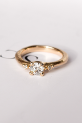 SPECIAL UDAGVE 16 / VINTAGE DIAMANT 0,65 CT