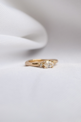 ALL ABOUT / DIAMOND