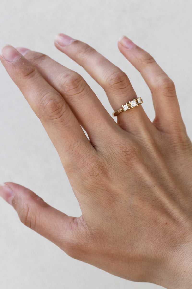 ADEO DIAMOND RING