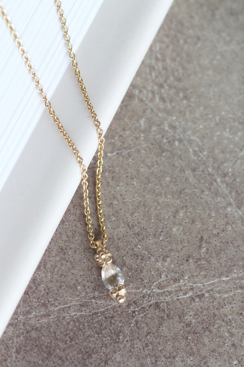 FAIRY NECKLACE / 14 KT. GULD
